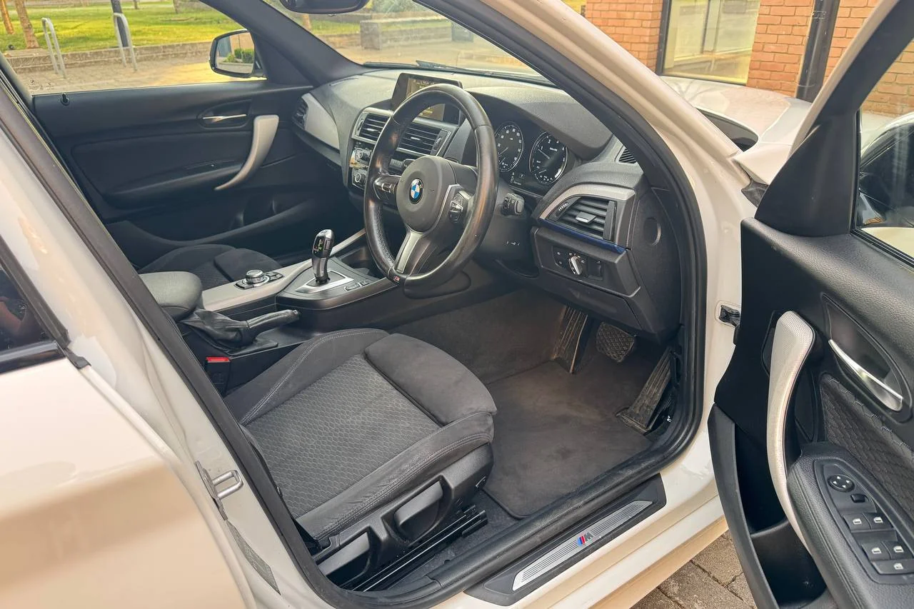 Thumbnail 12 for BMW 1 Series 118d 2016