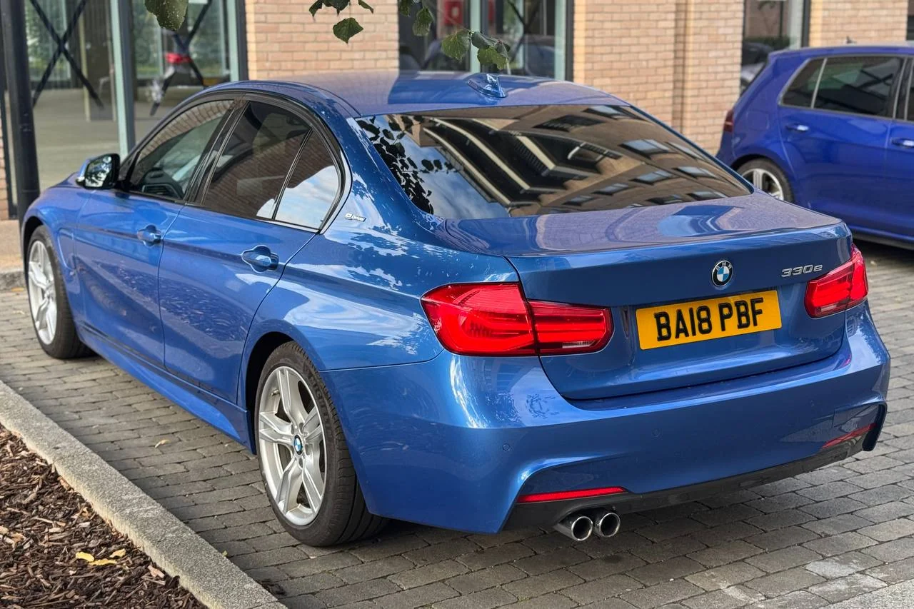 Thumbnail 4 for BMW 3 Series 330e 2018