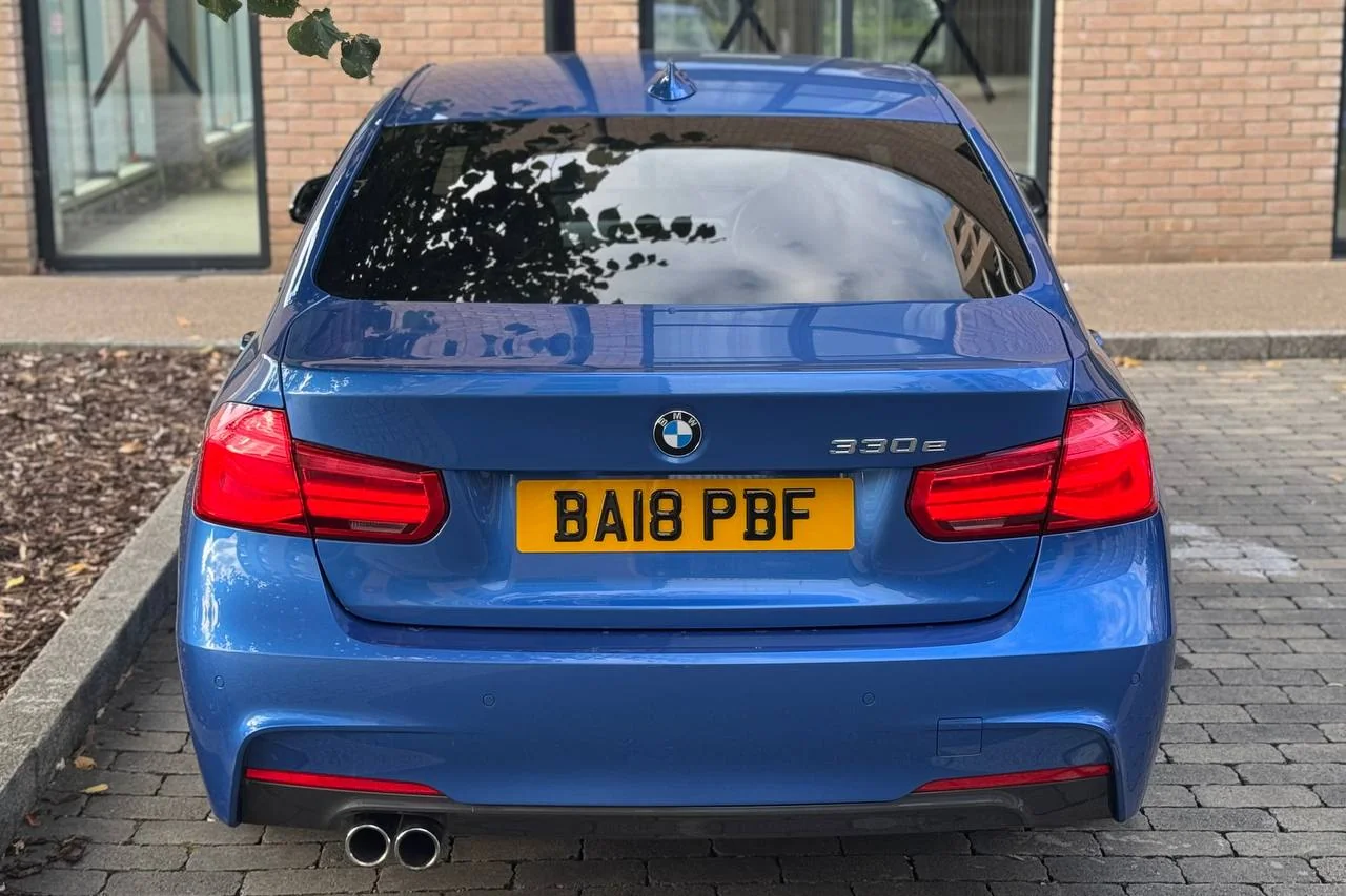 Thumbnail 5 for BMW 3 Series 330e 2018