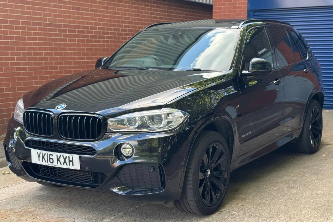 Thumbnail 3 for BMW X5 M Sport 2016