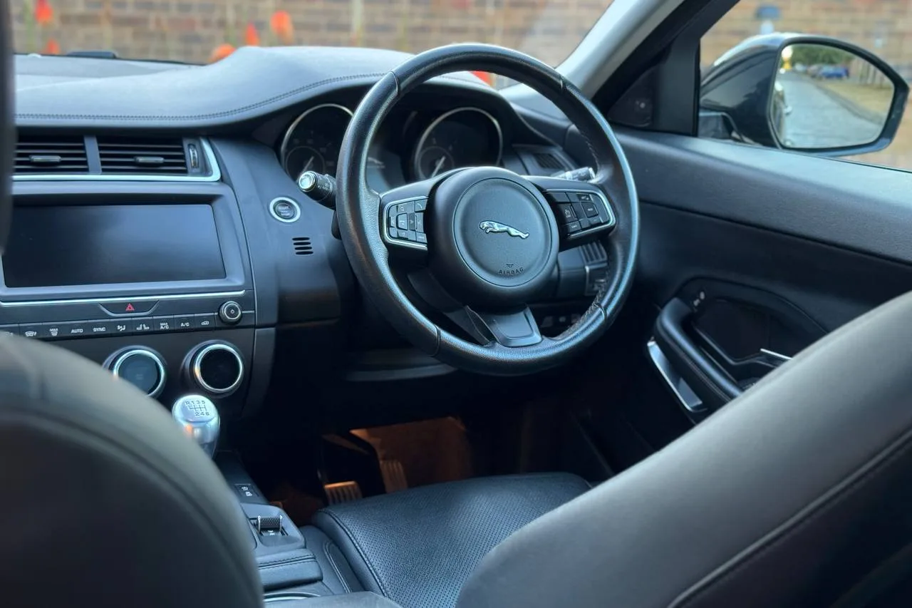 Thumbnail 14 for Jaguar E-Pace S 2018
