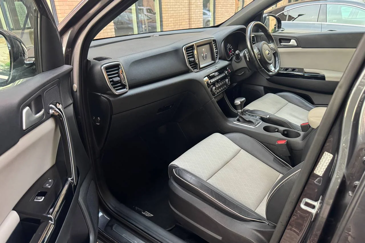 Thumbnail 16 for Kia Sportage 1.6 GT 2016