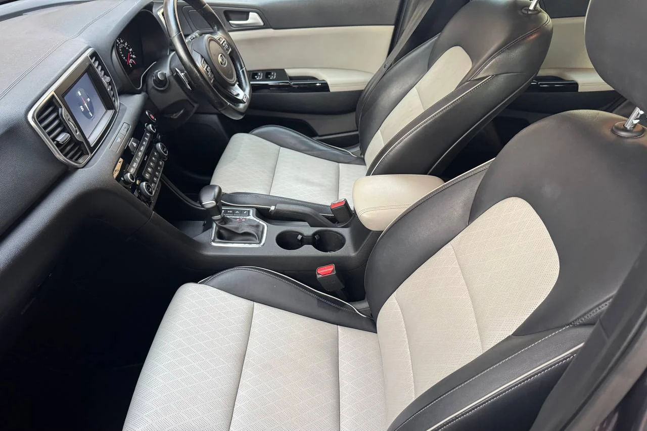 Thumbnail 17 for Kia Sportage 1.6 GT 2016