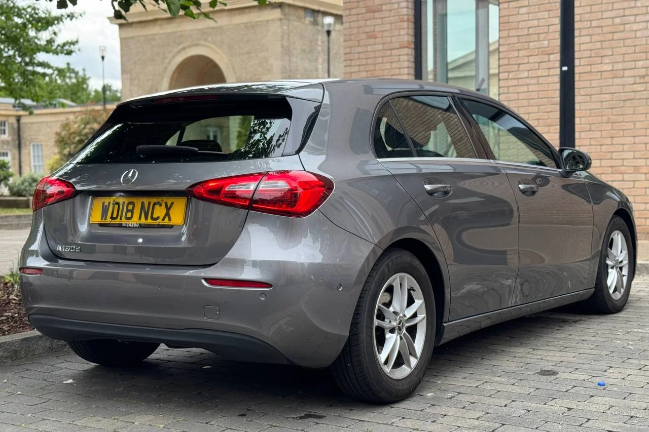 Thumbnail 12 for Mercedes A-Class 2018