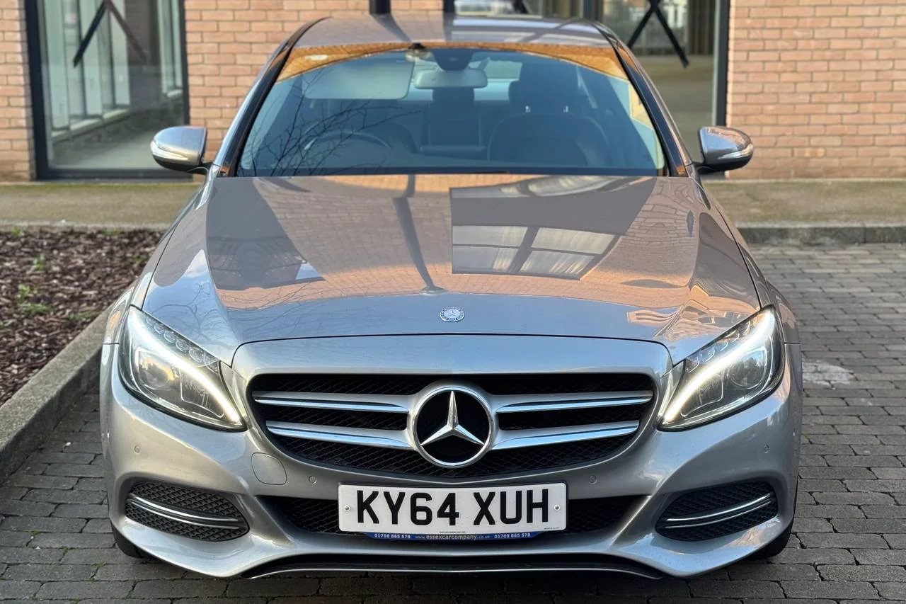 Thumbnail 2 for Mercedes C Class Sport C220 2014