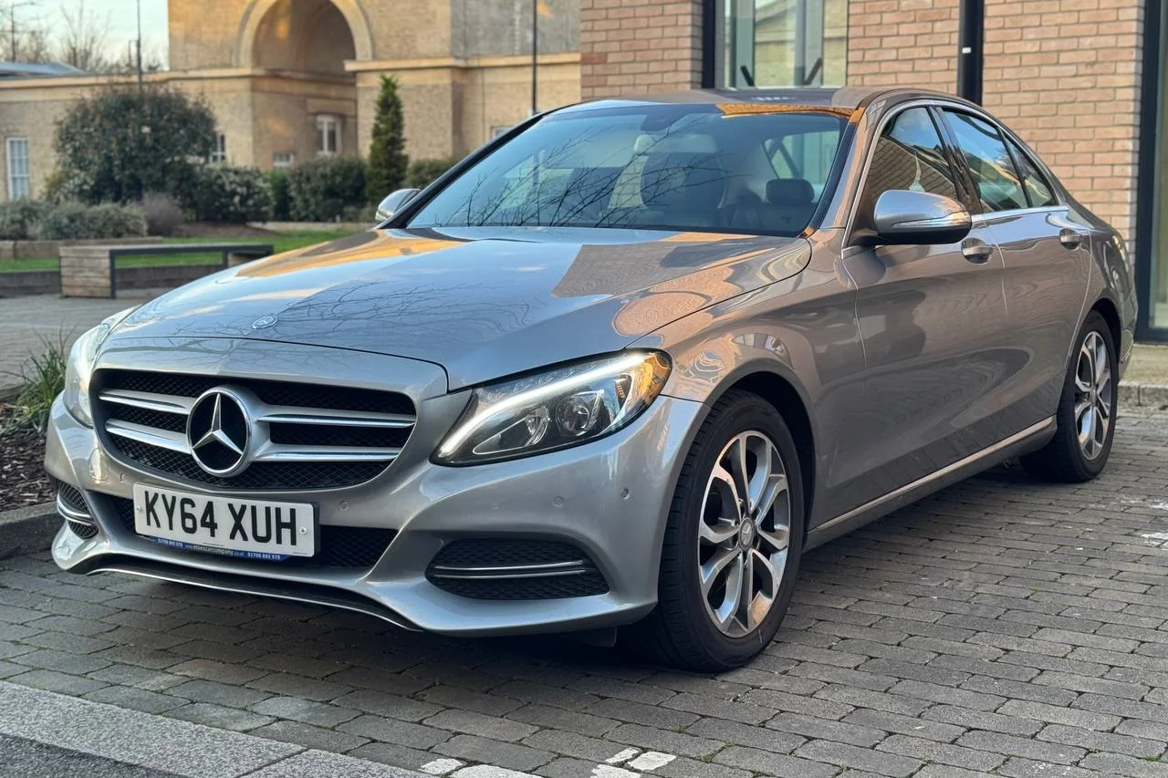 Thumbnail 9 for Mercedes C Class Sport C220 2014